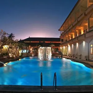 Febri's & 3* Kuta Lombok